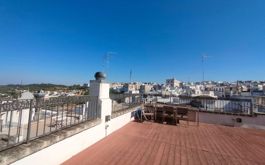 Ostuni – Palazzotto via Pompeo Petrelli #noncompratecaseacaso